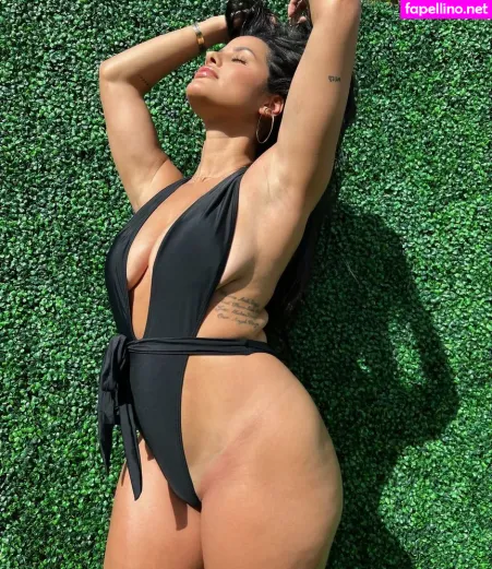 Katya Elise Henry OnlyFans Thumbnail #9tQUskq7V7