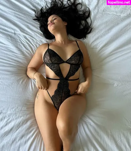 Katya Elise Henry OnlyFans Thumbnail #AKNUAC4Y6O