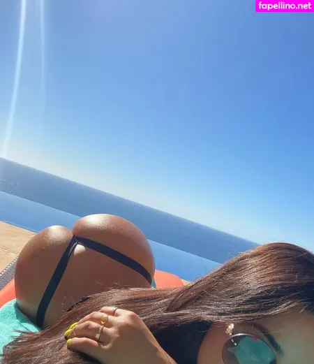Katya Elise Henry OnlyFans Thumbnail #BgzmuCx3px