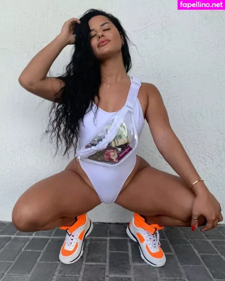 Katya Elise Henry OnlyFans Thumbnail #CNYxHnsPHv