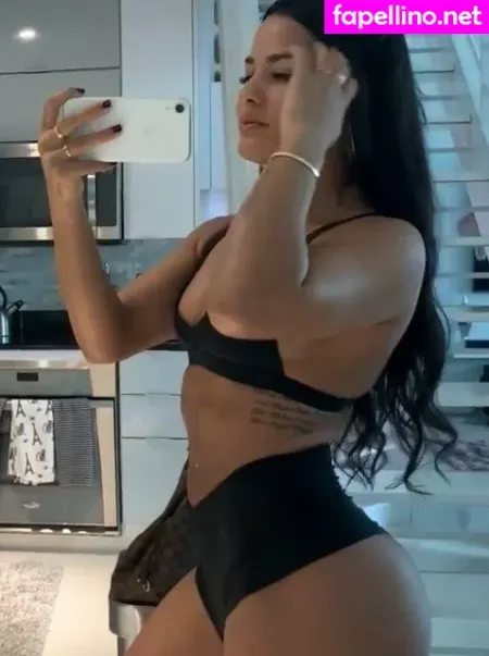 Katya Elise Henry OnlyFans Thumbnail #EOMiUVhruA