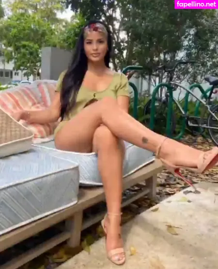 Katya Elise Henry OnlyFans Thumbnail #Fyk0KjbpdP
