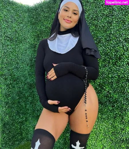 Katya Elise Henry OnlyFans Thumbnail #IAOQnvKYrf