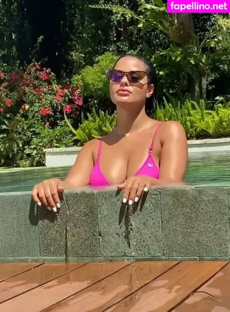 Katya Elise Henry OnlyFans Thumbnail #NbbYMoNUWg