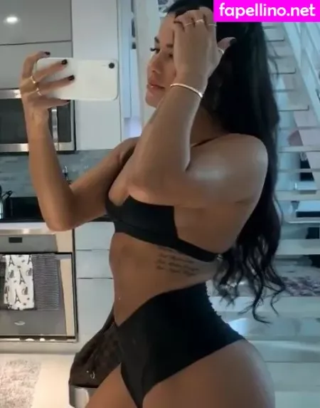 Katya Elise Henry OnlyFans Thumbnail #O1hgoWmBks