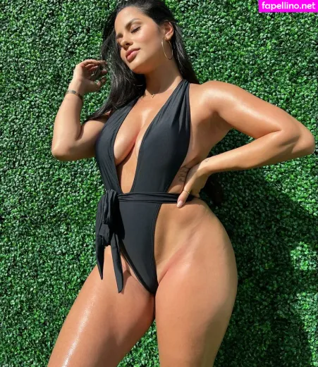 Katya Elise Henry OnlyFans Thumbnail #Q2D43q8FVh