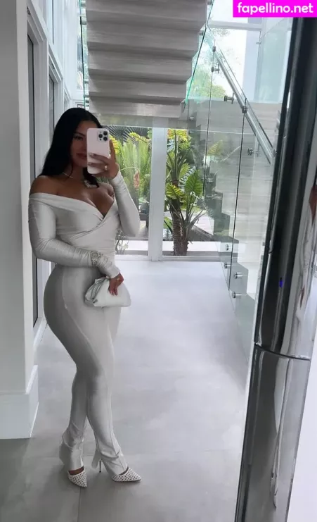Katya Elise Henry OnlyFans Thumbnail #UwaAHfuBxr
