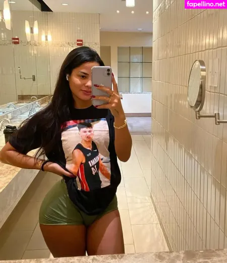 Katya Elise Henry OnlyFans Thumbnail #ggUs7qtogn