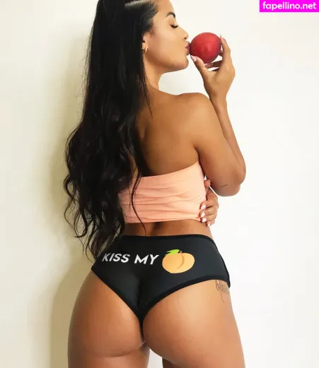 Katya Elise Henry OnlyFans Thumbnail #hgQlFgcOCy