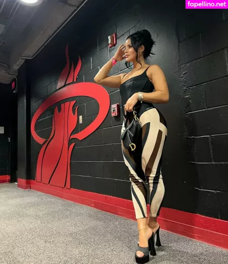 Katya Elise Henry OnlyFans Thumbnail #j07ZipTqT5