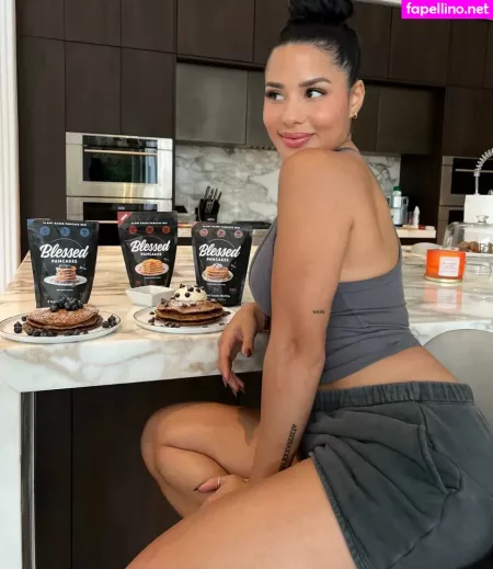 Katya Elise Henry OnlyFans Thumbnail #jXy0Z5bXW8