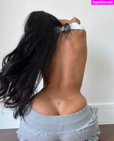 Katya Elise Henry OnlyFans Thumbnail #p8iHwLuUML