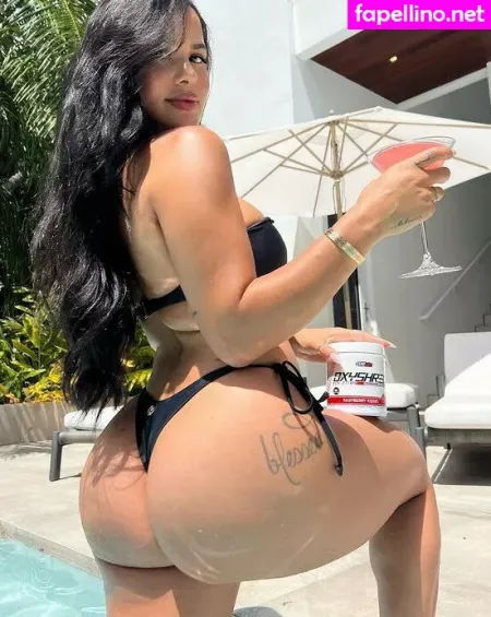 Katya Elise Henry OnlyFans Thumbnail #qE92DcOUN1