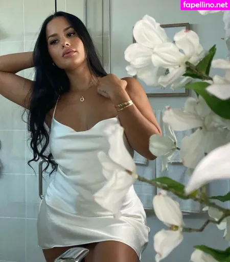 Katya Elise Henry OnlyFans Thumbnail #wdmbDxvPiF