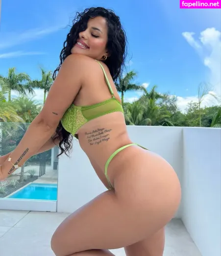 Katya Elise Henry OnlyFans Thumbnail #yzSBNOAwsL