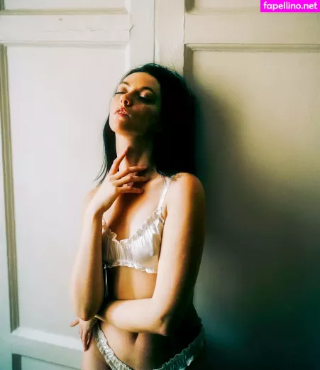 Katya Mozhina OnlyFans Thumbnail #NFIWCbrWqb