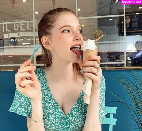 Katya Sitak OnlyFans Thumbnail #6KBHAVpScO