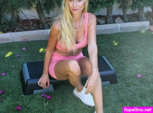 Katylust28 OnlyFans Thumbnail #udJV4DPFfS