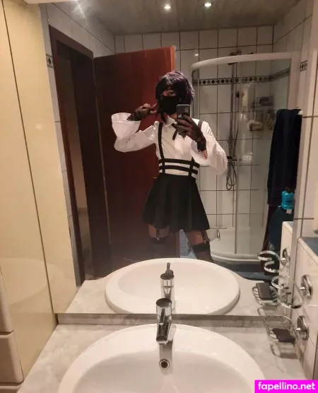 Katyusha Cosplay OnlyFans Thumbnail #P38i3PqKtT