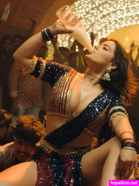 Kavya Thapar OnlyFans Thumbnail #4DYKoY5in4