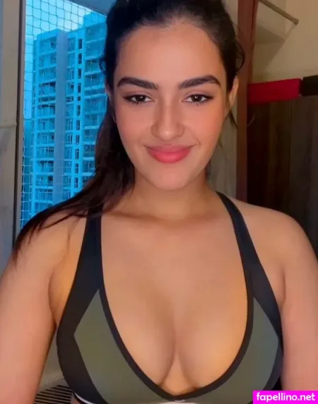 Kavya Thapar OnlyFans Thumbnail #cEhspspDMh
