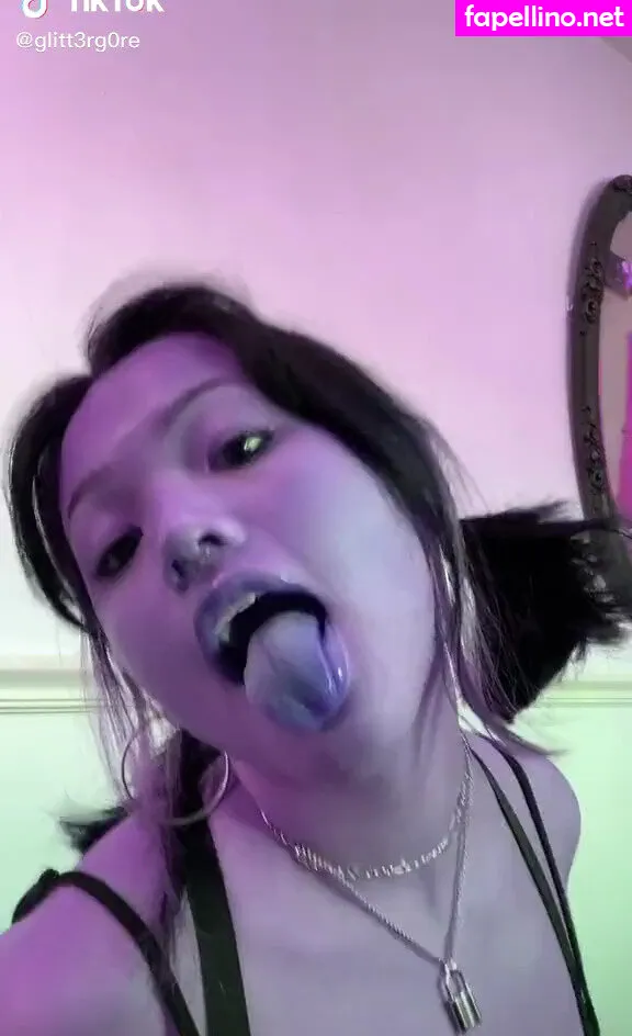 dumpstrbaby, eye00ne, glitt3rg0re, noniie808, wrist_cry, wrist_cryyy Nude Leaked OnlyFans Photo #8MFh9QpWev