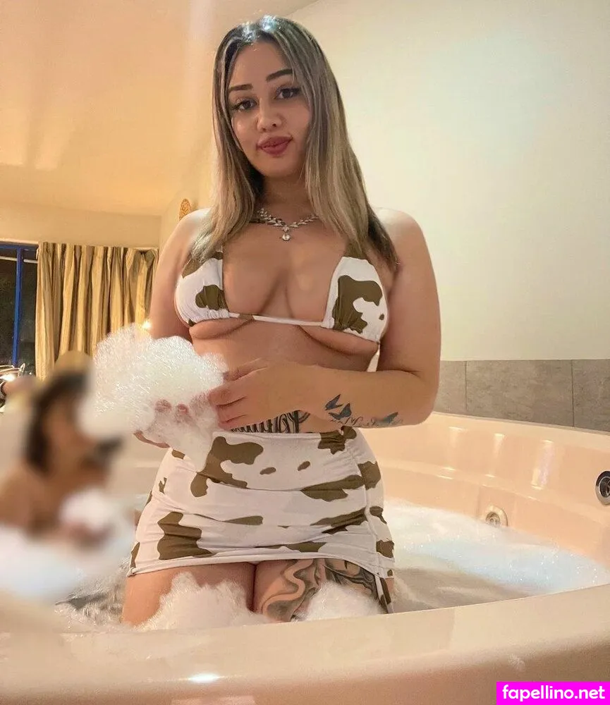 Kswisszle, kayafox, kayaxfield Nude Leaked OnlyFans Photo #iVXbN9TBJK