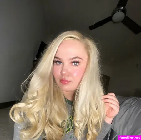 Kaya Rosee OnlyFans Thumbnail #T7jhLNx4Jc