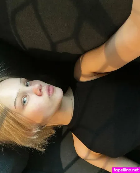 Kayana Moon OnlyFans Thumbnail #GJbVeoxtNu