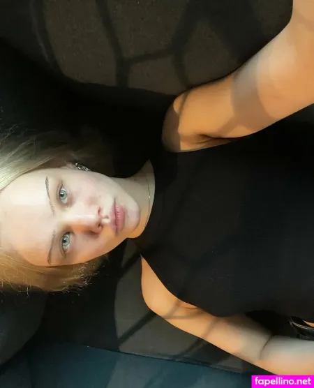 Kayana Moon OnlyFans Thumbnail #tigmEhEoNg