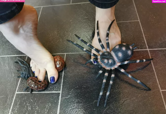 Kaybeesfeets OnlyFans Thumbnail #5ILRPBHiSc