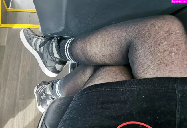 Kaybeesfeets OnlyFans Thumbnail #Kxuln00eaQ