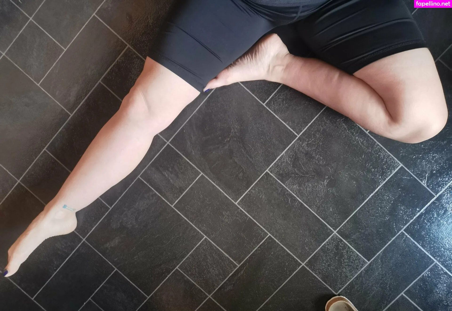 kaybeesfeets, kaybeesweets_ Nude Leaked OnlyFans Photo #VF0dO381MT