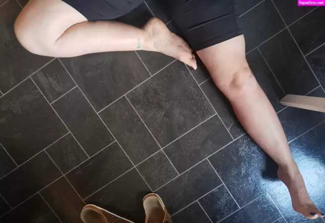 Kaybeesfeets OnlyFans Thumbnail #XXK4pmOcbl