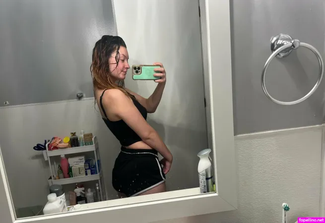 Kaybradley420 OnlyFans Thumbnail #dse9rCNYgJ