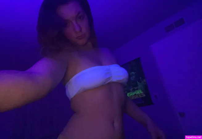 Kaybradley420 OnlyFans Thumbnail #hRDUW2NF2O