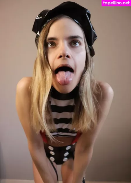 Kayla Christine OnlyFans Thumbnail #I95mvaFOu6