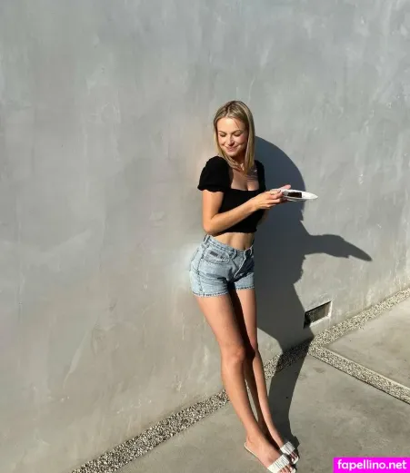 Kayla Wallace OnlyFans Thumbnail #FB6L3APVh6