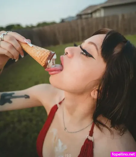 Kayla Ynez OnlyFans Thumbnail #8qv9VJGokl