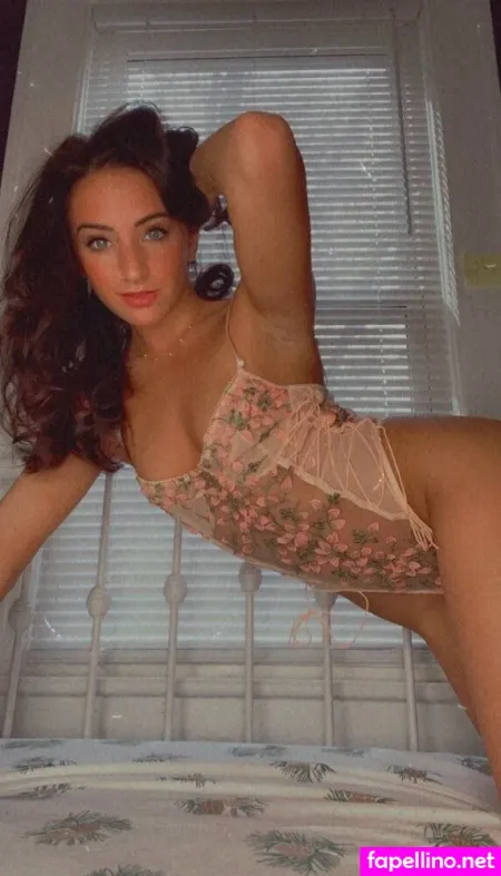 Kaylaann Xoxo OnlyFans Thumbnail #YpDJ9Uv5cE