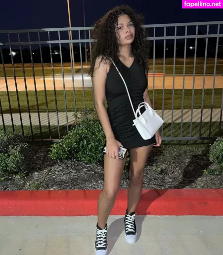 Kaylalanee OnlyFans Thumbnail #bzI9uFrUGq