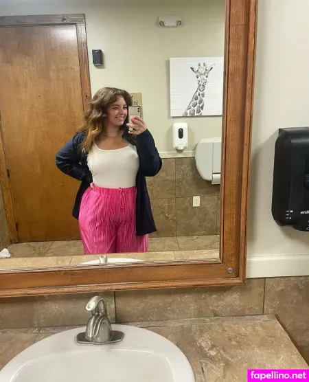Kaylavalentinee OnlyFans Thumbnail #7s8NMZ1Ru7