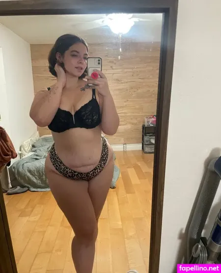 Kaylavalentinee OnlyFans Thumbnail #ajy6X8ITh1