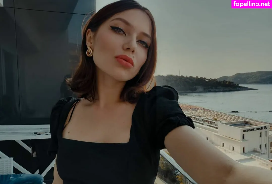 Saramelon, kaylaweaver, kaylaweaver666 Nude Leaked OnlyFans Photo #XdKOP97ePF