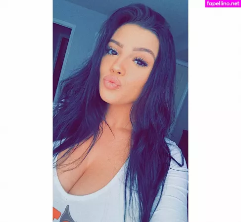 Kaylee Burnett OnlyFans Thumbnail #albJ7K09g3