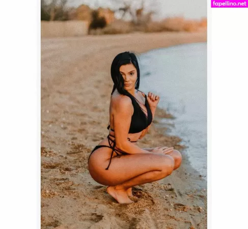 Kaylee Burnett OnlyFans Thumbnail #x4LbvJdJS0