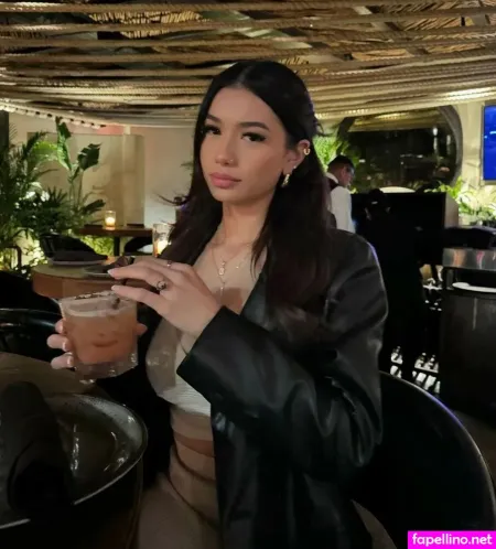 Kaylee Pereira OnlyFans Thumbnail #r1GvwLjgzo