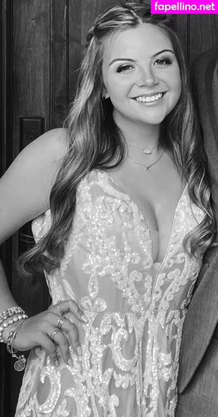 Kaylee S OnlyFans Thumbnail #FjBGptfoTe