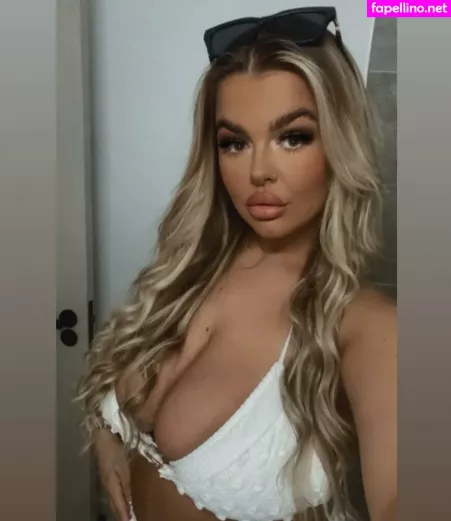 Kayleigh Thomsen OnlyFans Thumbnail #b4SfUD8qCy