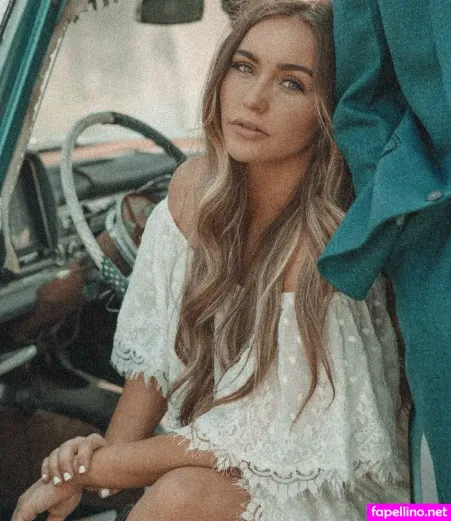 Kaylin Roberson OnlyFans Thumbnail #ucki2I6xcw